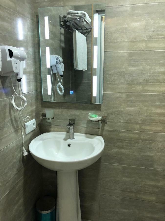 Hotel Royal Georgia บาทูมิ ภายนอก รูปภาพ